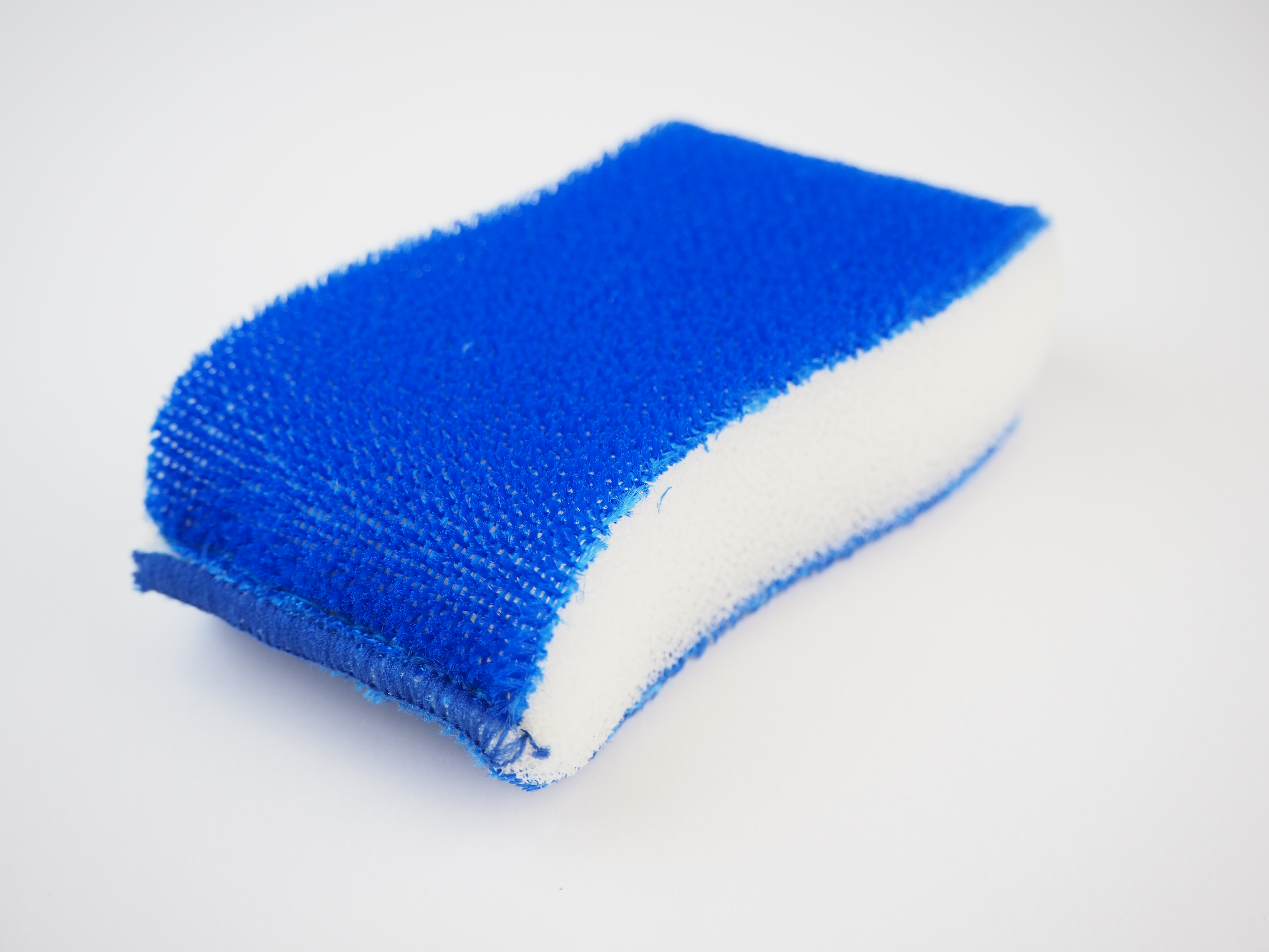 ユニフォームのガンコな泥汚れは洗濯機の前の予洗いで ユニフォーム洗濯スポンジ Lk100 アイセン オンラインショップ